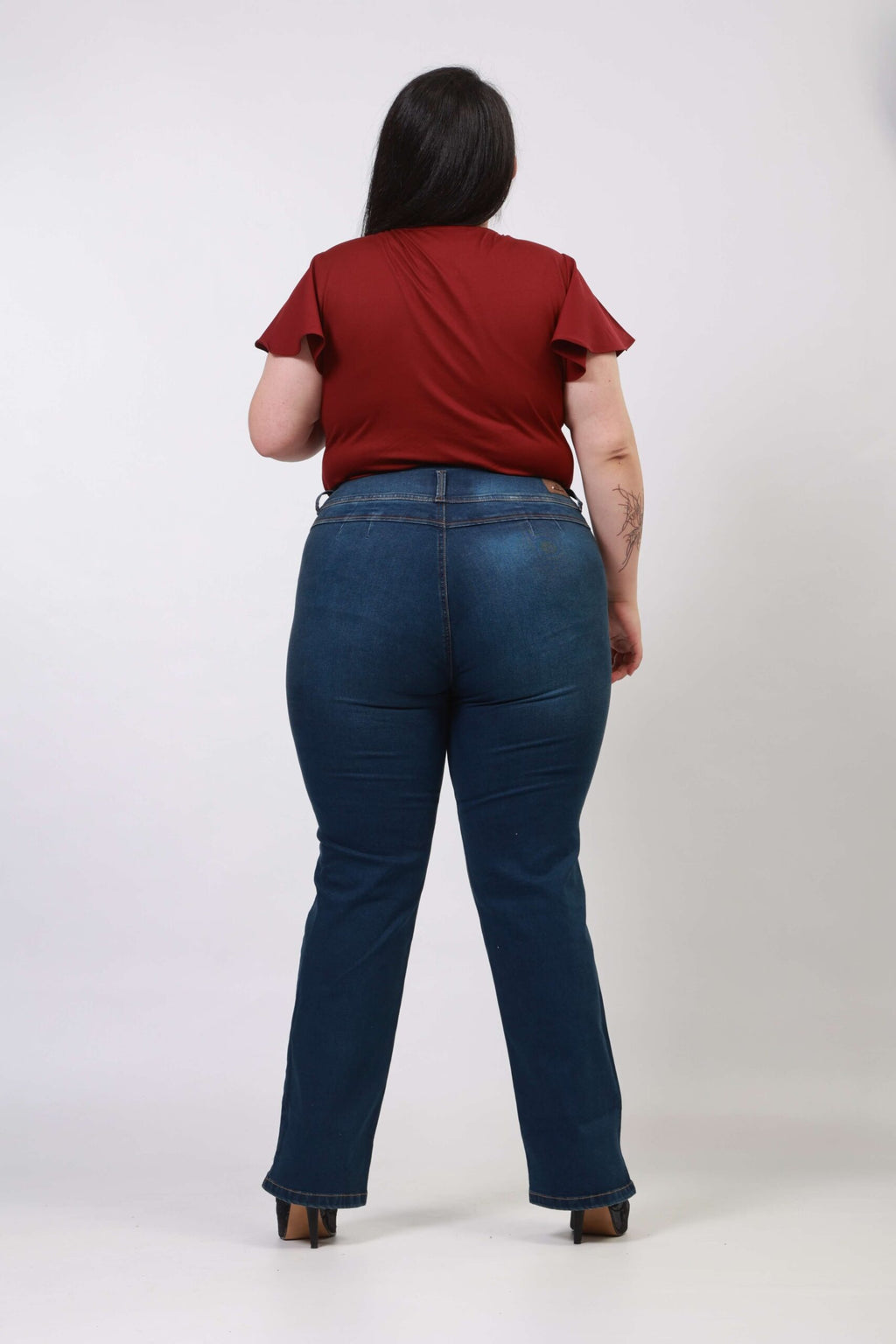 Jean talla especial recto sin bolsillo